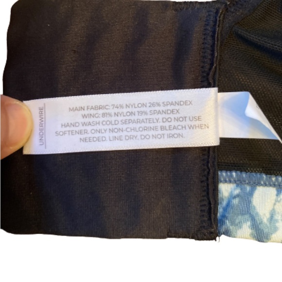 LIVI High-Impact Underwire Wicking Sport Bra - 44DDD - Picture 6 of 8